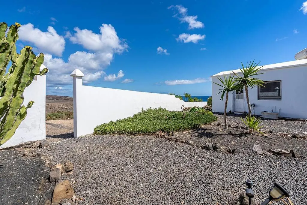 Apartment - Coastal Comfort - Wifi Teguise   Teguise (Lanzarote)